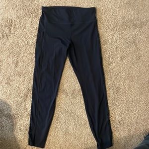 VUORI leggings with pockets